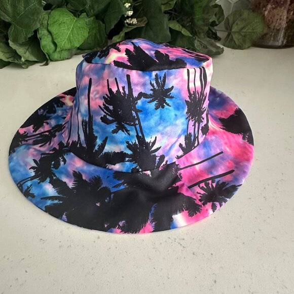 Tie-Dye Palm Tree Childs Bucket Hat Reversible Colorful Design - Picture 3 of 5